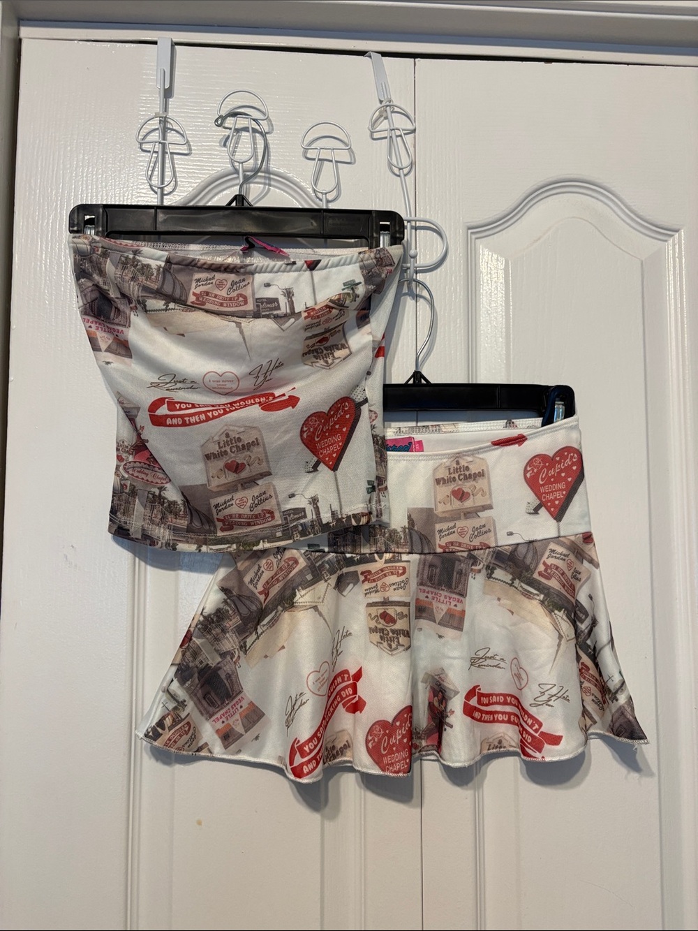 Edikted White Strapless Two-Piece Set with Red Heart Print